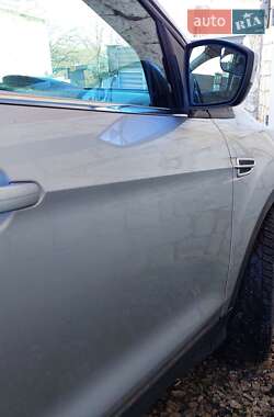 Внедорожник / Кроссовер Ford Escape 2014 в 