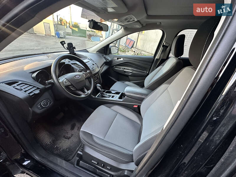 Внедорожник / Кроссовер Ford Escape 2018 в Виннице