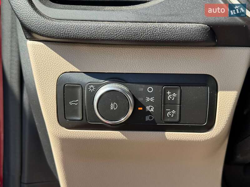 Внедорожник / Кроссовер Ford Escape 2021 в Киеве