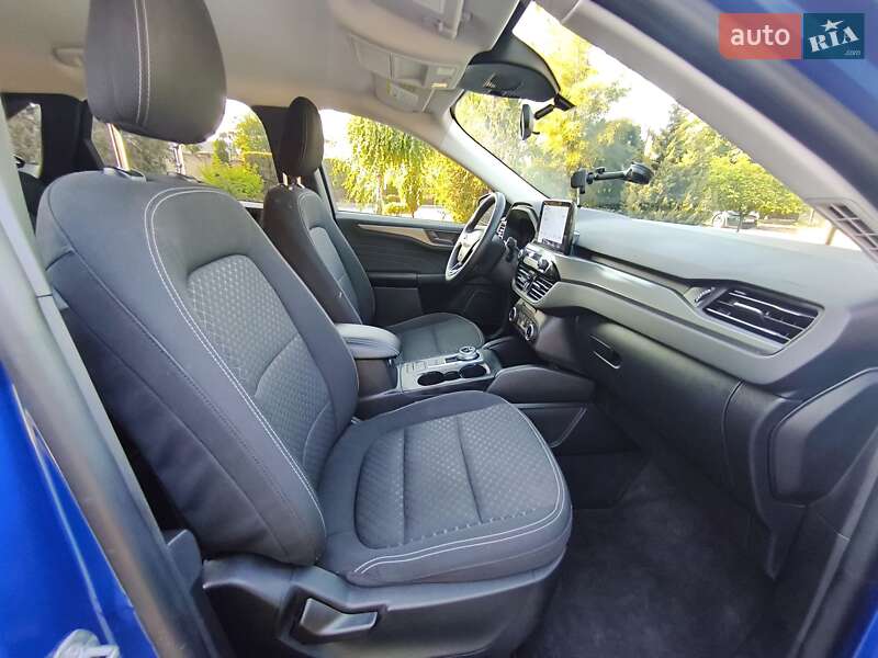 Внедорожник / Кроссовер Ford Escape 2023 в Запорожье