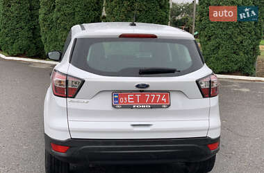 Внедорожник / Кроссовер Ford Escape 2018 в 