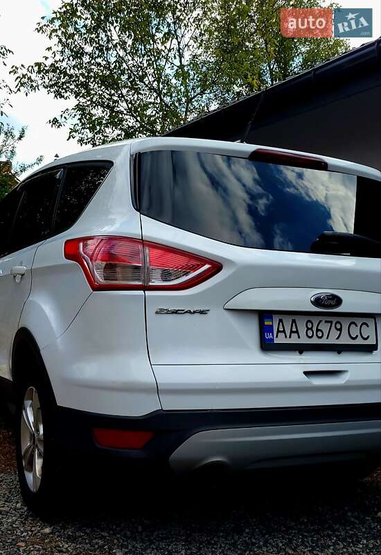 Внедорожник / Кроссовер Ford Escape 2013 в Киеве
