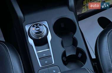Внедорожник / Кроссовер Ford Escape 2020 в 