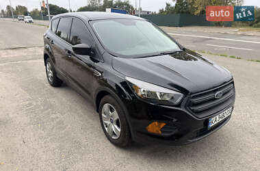 Внедорожник / Кроссовер Ford Escape 2017 в 