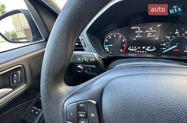 Внедорожник / Кроссовер Ford Escape 2021 в 