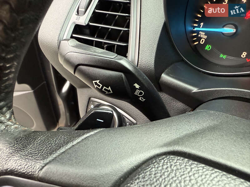 Внедорожник / Кроссовер Ford Escape 2016 в Дрогобыче