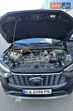 Внедорожник / Кроссовер Ford Escape 2023 в 