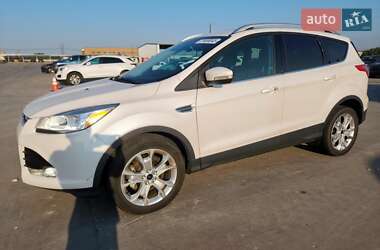 Внедорожник / Кроссовер Ford Escape 2015 в 