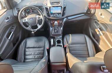 Внедорожник / Кроссовер Ford Escape 2015 в 