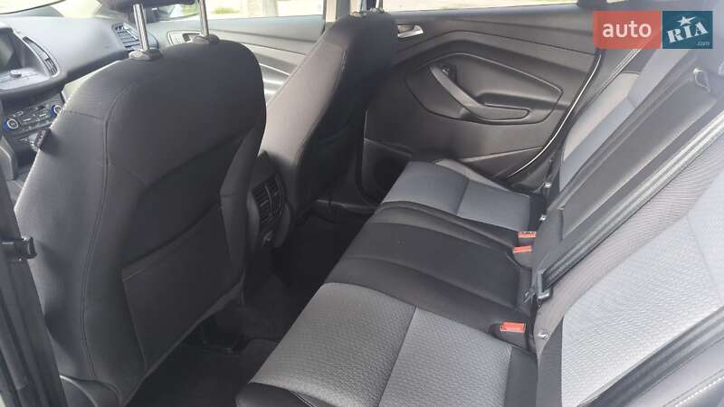 Внедорожник / Кроссовер Ford Escape 2019 в Киеве