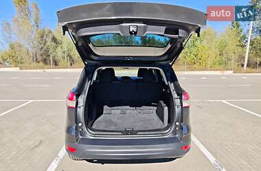Внедорожник / Кроссовер Ford Escape 2015 в 