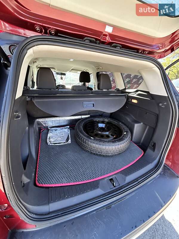 Внедорожник / Кроссовер Ford Escape 2015 в Сумах