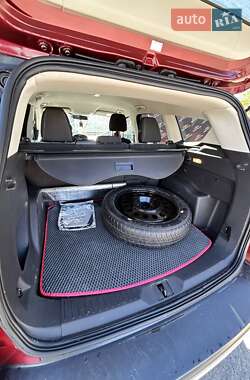 Внедорожник / Кроссовер Ford Escape 2015 в 