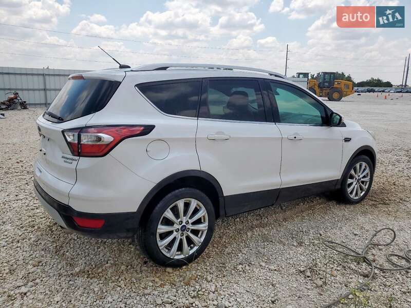 Внедорожник / Кроссовер Ford Escape 2017 в Черкассах