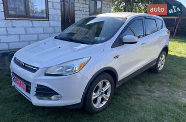 Внедорожник / Кроссовер Ford Escape 2015 в 