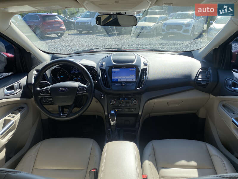 Внедорожник / Кроссовер Ford Escape 2018 в Львове