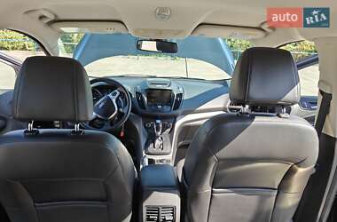 Внедорожник / Кроссовер Ford Escape 2014 в 