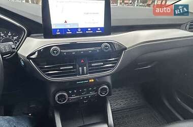 Внедорожник / Кроссовер Ford Escape 2021 в 