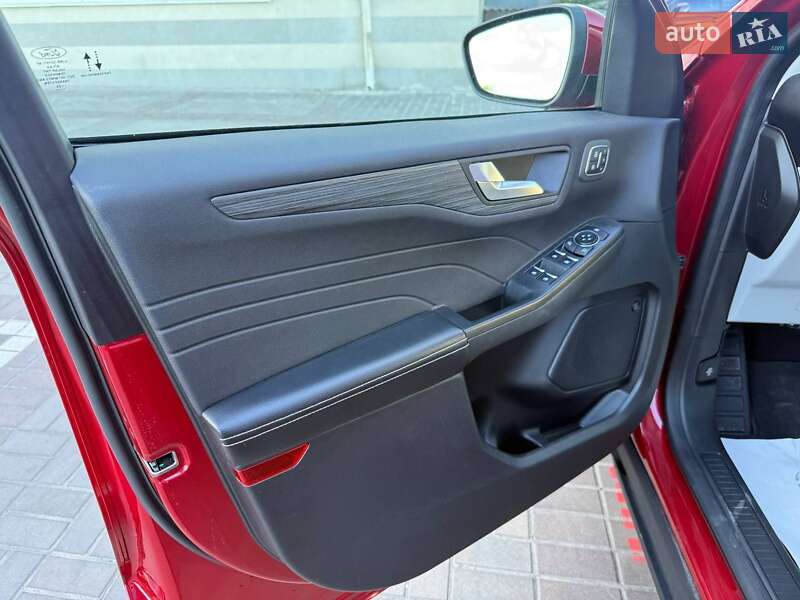 Внедорожник / Кроссовер Ford Escape 2023 в Киеве