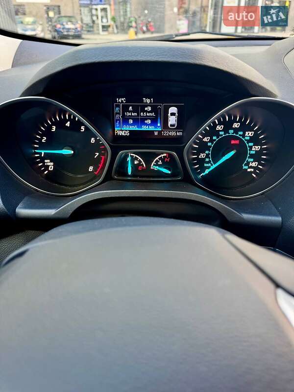 Позашляховик / Кросовер Ford Escape 2015 в Києві