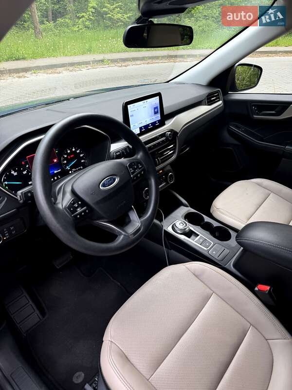 Внедорожник / Кроссовер Ford Escape 2022 в Львове