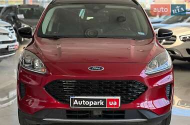 Внедорожник / Кроссовер Ford Escape 2020 в 