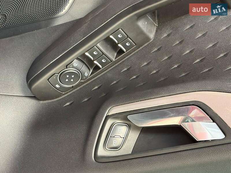 Внедорожник / Кроссовер Ford Escape 2020 в Одессе