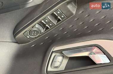 Внедорожник / Кроссовер Ford Escape 2020 в 