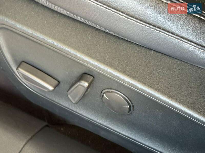 Внедорожник / Кроссовер Ford Escape 2020 в Одессе