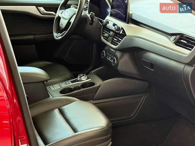 Внедорожник / Кроссовер Ford Escape 2020 в Одессе