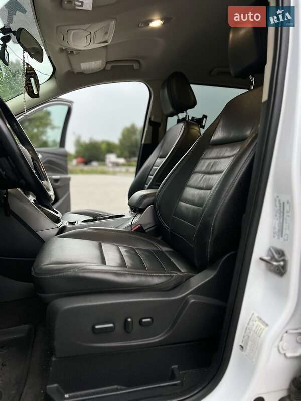 Внедорожник / Кроссовер Ford Escape 2014 в Тернополе