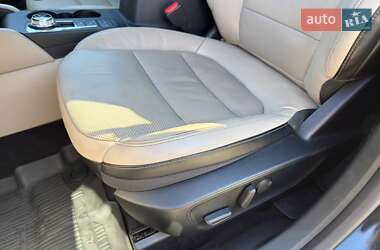Внедорожник / Кроссовер Ford Escape 2020 в 