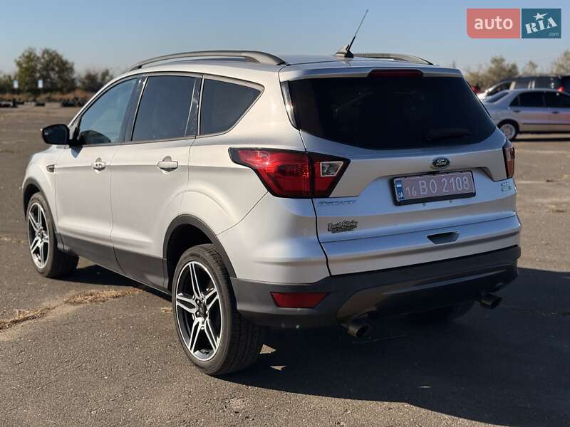 Внедорожник / Кроссовер Ford Escape 2019 в Одессе