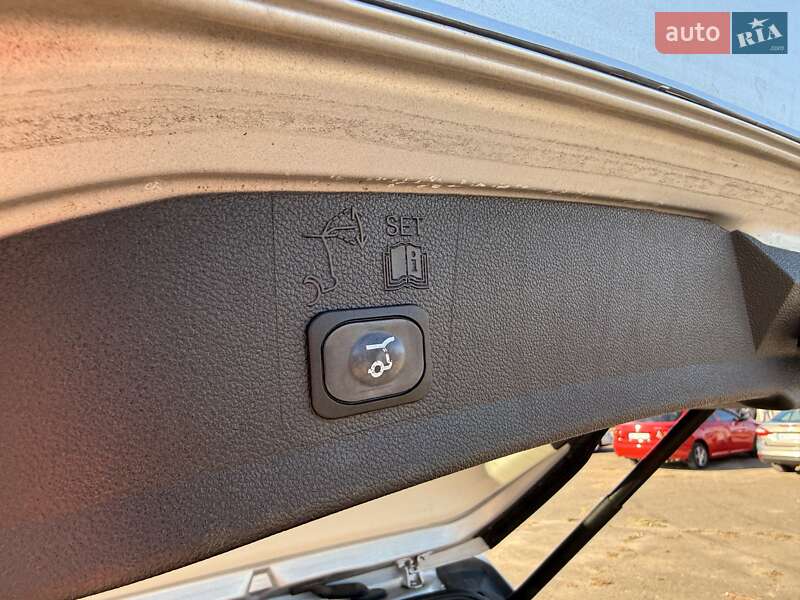 Внедорожник / Кроссовер Ford Escape 2019 в Одессе