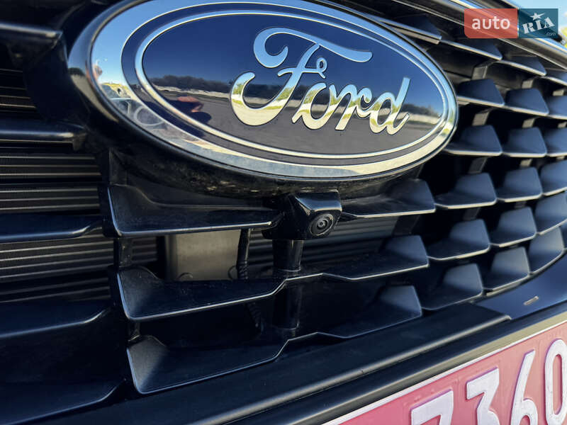 Внедорожник / Кроссовер Ford Escape 2024 в Львове