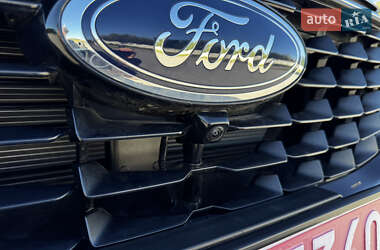 Внедорожник / Кроссовер Ford Escape 2024 в 