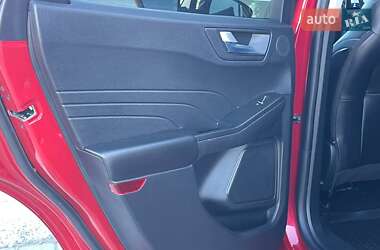 Внедорожник / Кроссовер Ford Escape 2022 в 
