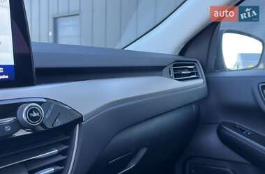 Внедорожник / Кроссовер Ford Escape 2022 в 