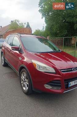 Позашляховик / Кросовер Ford Escape 2013 в 
