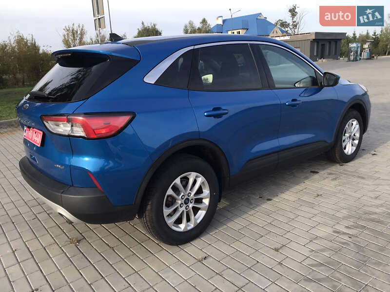 Внедорожник / Кроссовер Ford Escape 2020 в Шептицькому