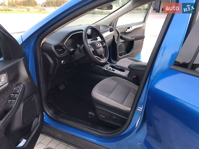 Внедорожник / Кроссовер Ford Escape 2020 в Шептицькому
