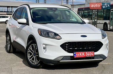 Внедорожник / Кроссовер Ford Escape 2020 в 