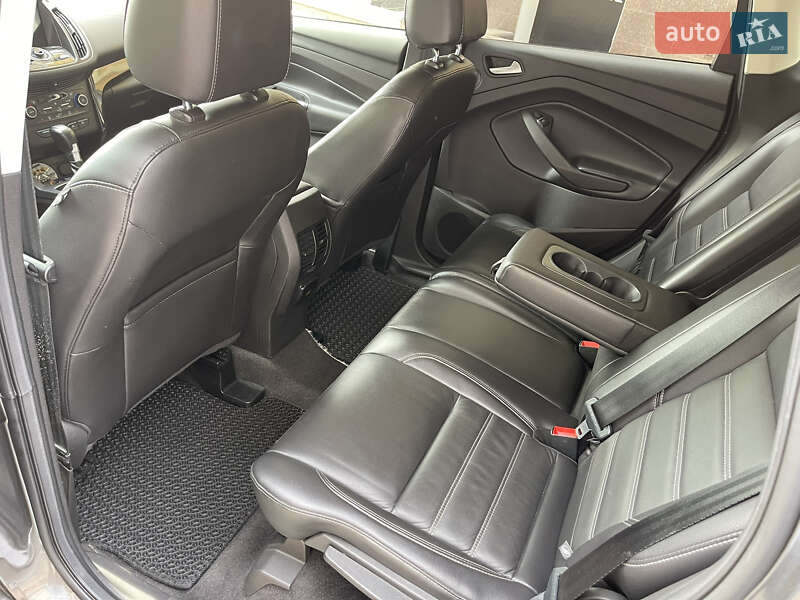 Внедорожник / Кроссовер Ford Escape 2017 в Киеве