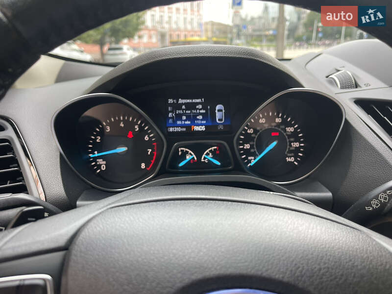 Внедорожник / Кроссовер Ford Escape 2017 в Киеве
