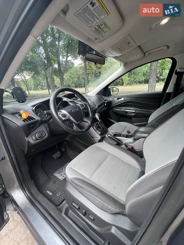 Позашляховик / Кросовер Ford Escape 2014 в Лозовій