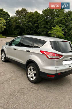Внедорожник / Кроссовер Ford Escape 2015 в 
