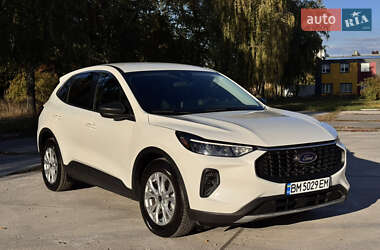 Внедорожник / Кроссовер Ford Escape 2023 в 