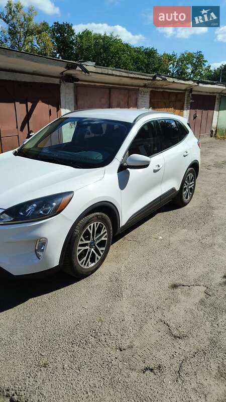 Позашляховик / Кросовер Ford Escape 2020 в Києві