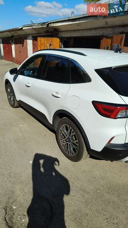 Позашляховик / Кросовер Ford Escape 2020 в Києві