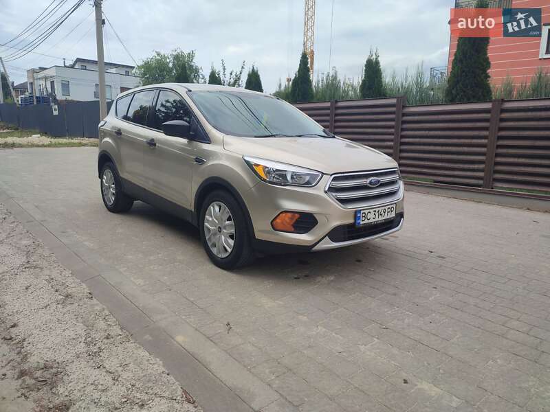 Внедорожник / Кроссовер Ford Escape 2017 в Львове